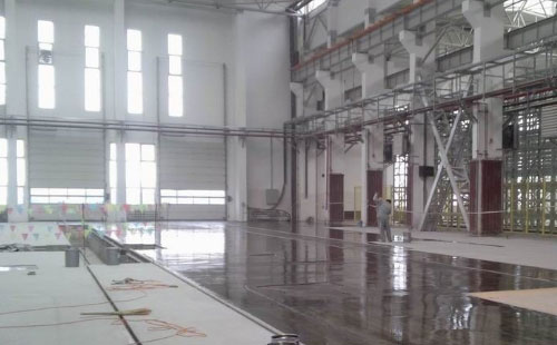 洛隆通用环氧地坪中涂