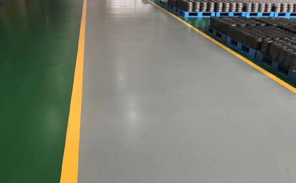 破损别急着铲！洛隆环氧地坪涂料翻新实战手册